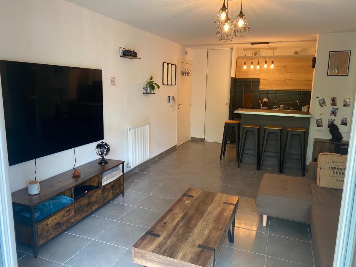 Agreable Loft Aux Portes De Bordeaux Artigues-pres-Bordeaux Exterior photo